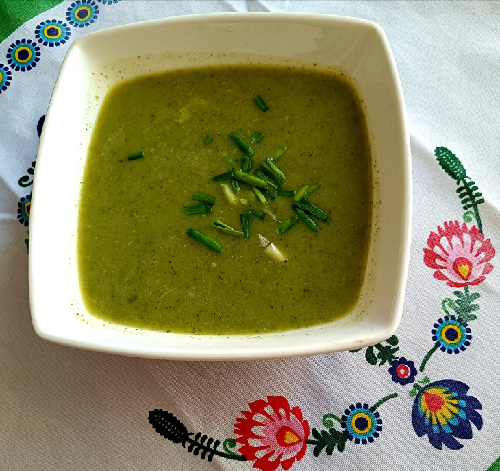 Veľkonočná zelená polievka 