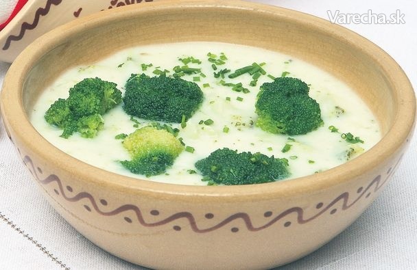 Brokolicová polievka mliečna