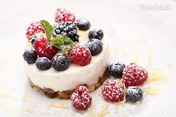 Krémový cheesecake s jogurtom