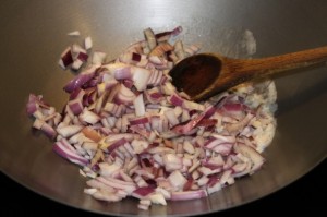 Bravčové pečené mäso s omáčkou z červenej cibule - obrázok 4