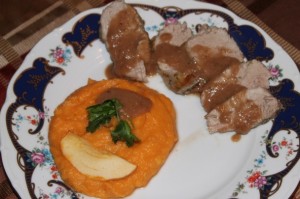 Bravčové pečené mäso s omáčkou z červenej cibule - obrázok 9