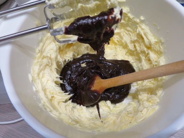 Čokoládová torta pre čokoholikov (fotorecept) - obrázok 11