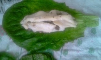 Rybie filé s hríbikami obalené v hlávkovom šaláte a lístkovom ceste (fotorecept) - obrázok 5