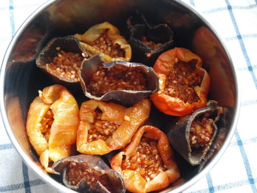 Kuru patlıcan dolması - Sušený plnený baklažán (fotorecept) - obrázok 4