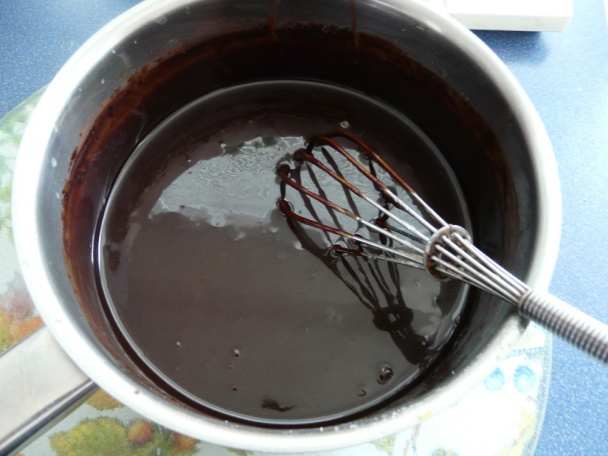 Snehová torta a čokoládový krém Fudge (fotorecept) - obrázok 3