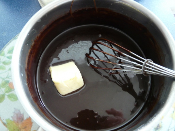 Snehová torta a čokoládový krém Fudge (fotorecept) - obrázok 4