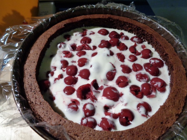 Torta čokoládová s tvarohom a višňami (fotorecept) - obrázok 5