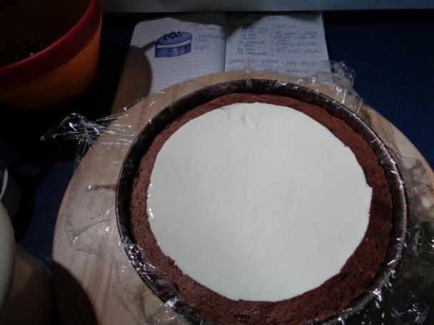 Torta čokoládová s tvarohom a višňami (fotorecept) - obrázok 6