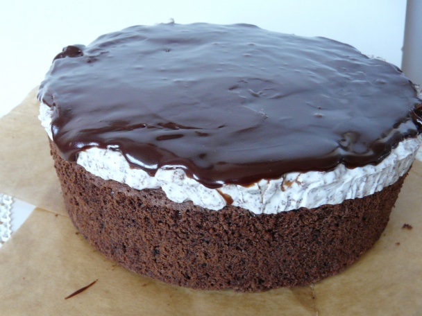 Torta čokoládová s tvarohom a višňami (fotorecept) - obrázok 9