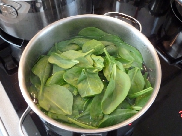 Teľacie líčka s paštrnákovým pyré a baby špenátom (fotorecept) - obrázok 11