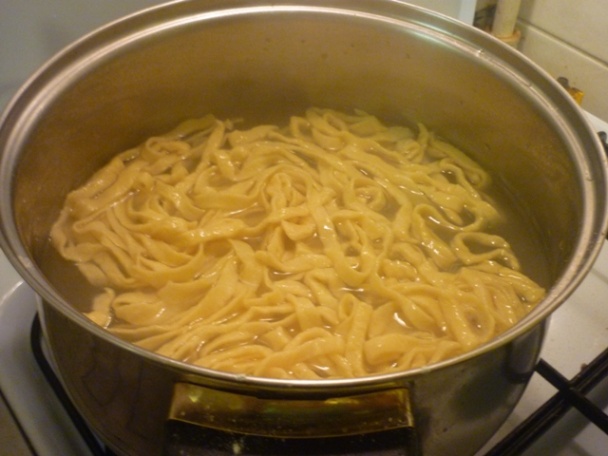 Tagliatelle s cuketou, smotanou a cesnakom - obrázok 4