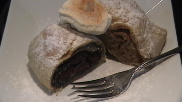 Pravá, ťahaná makovo-višňová a jablková štrúdľa (fotorecept) - obrázok 10