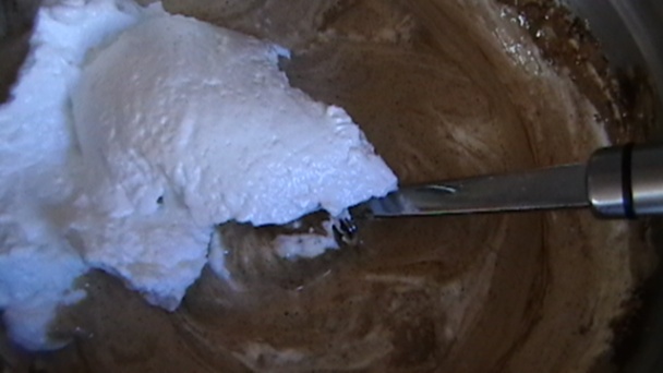 Zapečené Snehové iglu so zmrzlinou a malinami (fotorecept) - obrázok 4