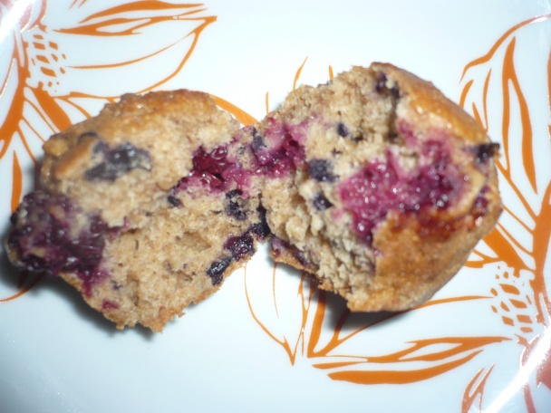 Muffiny s čučoriedkami, černicami  a kandizovaným zázvorom (fotorecept) - obrázok 4