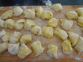 Bábovka so škoricovým sirupom - Monkey bread (fotorecept) - obrázok 4