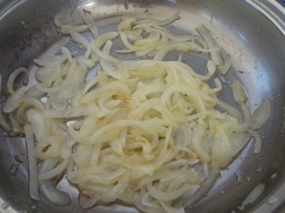 Opečené halloumi s paradajkami a cestovinou (fotorecept) - obrázok 5