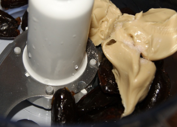 Datľové tyčinky inšpirované tyčinkami Twix (fotorecept) - obrázok 5