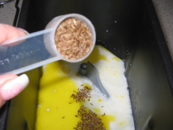Môj prvý slnečnicový chlebík v domácej pekárničke (fotorecept) - obrázok 7