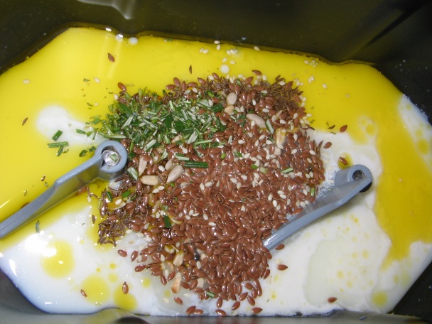 Môj prvý slnečnicový chlebík v domácej pekárničke (fotorecept) - obrázok 10