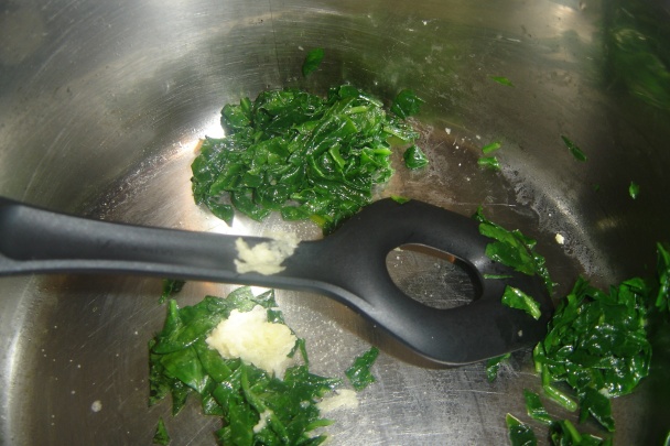 Kuracie špízy, špenátová omáčka, srdiečkové pirohy (fotorecept) - obrázok 7