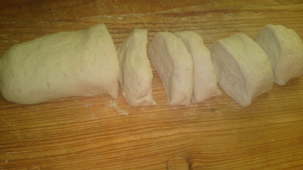 Pečivo zo špaldy a semoliny - žemle a tyčky (fotorecept) - obrázok 12