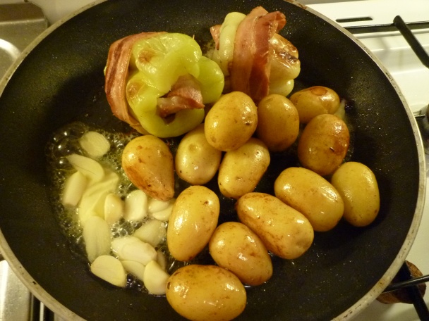 Pečená paprika s bagetou & opekané zemiačky (fotorecept) - obrázok 16