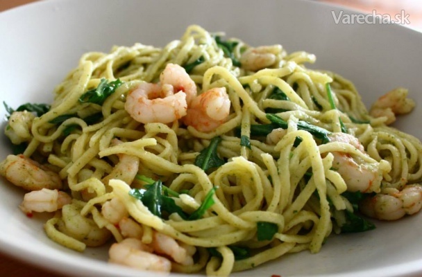 Recept - Domáce špagety s rukolovým pestom a krevetami