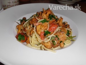 Spaghetti con cantarelli - špagety s kuriatkami (fotorecept)
