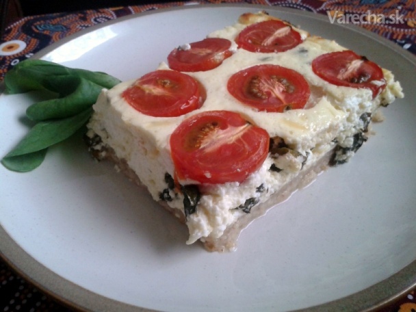 Tvarohovo-syrový koláč so špenátom a paradajkami (fotorecept)