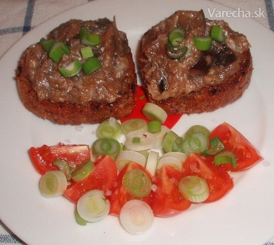 Baklažán a´la tatársky biftek