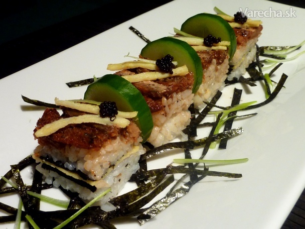 Hako sushi s údeným úhorom