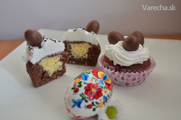 Cupcakes s tvarohovo-kokosovou plnkou (fotorecept)
