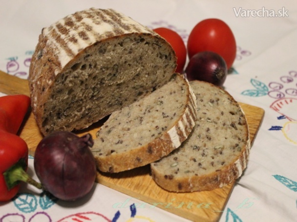 Špaldovo-kváskový chlieb so záparou (fotorecept)