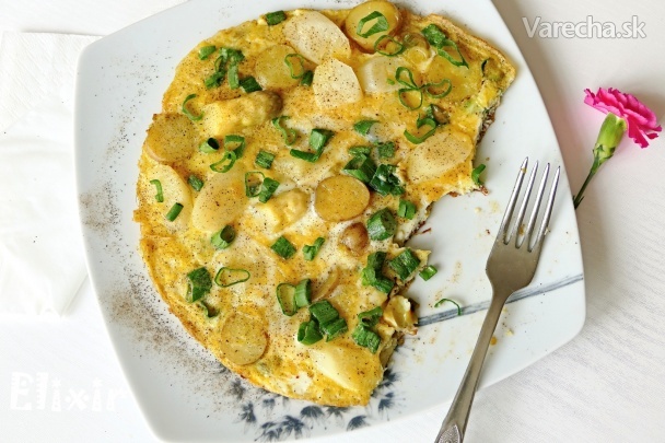 Recept - Omeleta so špargľou a jarnou cibuľkou