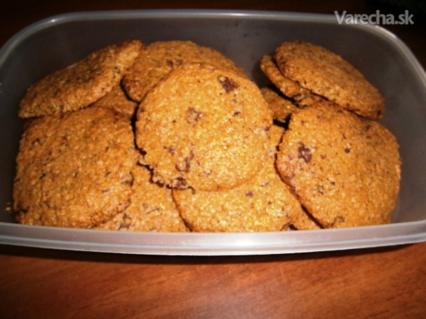 Cookies s orechmi a čokoládou (fotorecept)