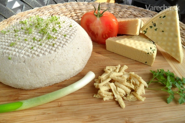 Slnečnicová nátierka a náhrada syra z kešu orieškov (fotorecept)
