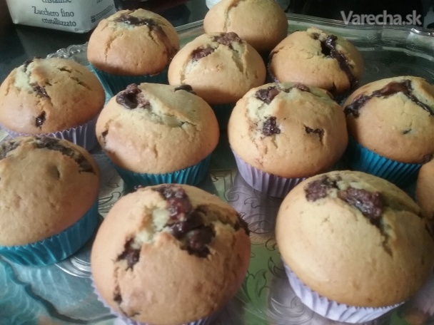Muffiny s čokoládovou plnkou (fotorecept)