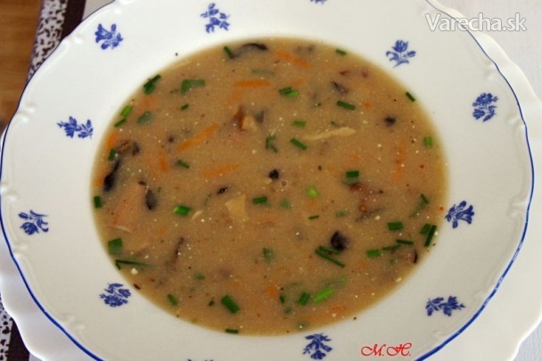 Chlebová polévka s houbami (fotorecept)
