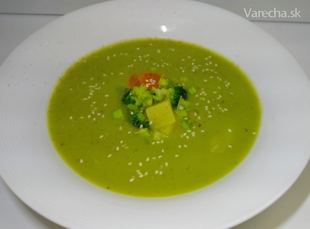 Zdravá brokolicová polievka bez smotany (fotorecept)