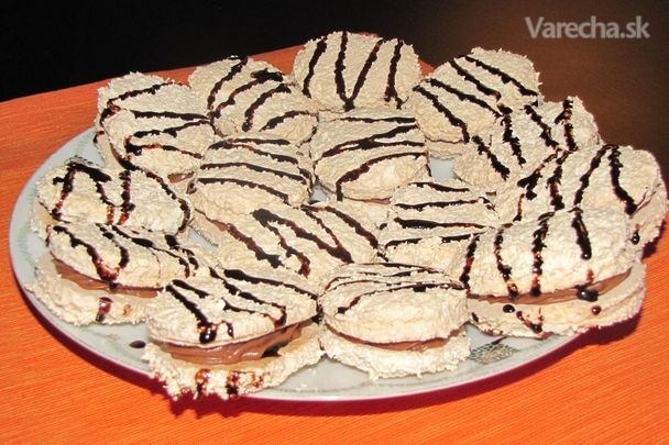 Laskonky s kakaovo-karamelovou plnkou (fotorecept)