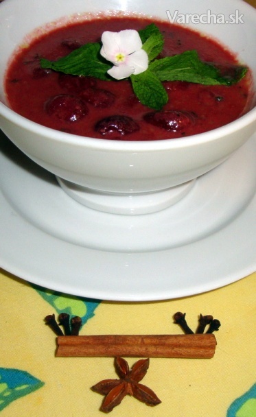 Studená čerešňová polievka pre obrátenú 17-tku (fotorecept)