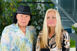 Legendárne spevácke duo: Júlia a Peter Hečkovci ako ich nepoznáte. Ako im to ide v kuchyni a čo majú najradšej na stole?