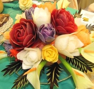 Fruit carving – jedlé umelecké diela na stole