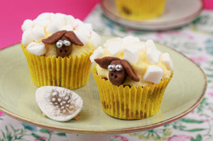 Sladké a veselé: 11x veľkonočné cupcakes. Krém a zdobenie z nich urobia naozaj rozkošné kúsky