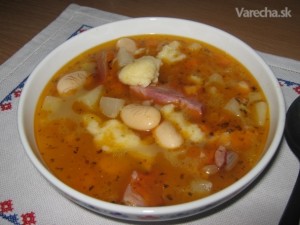 To naj z Varecha.sk: 10 najklikanejších receptov na fazuľovú polievku