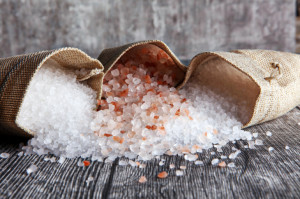 Pomoc pri nákupoch: Morská, himalájska, perzská... Je drahá soľ lepšia než tá obyčajná?