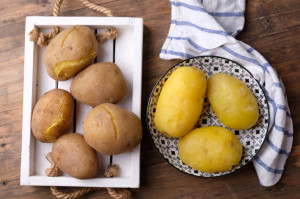 Použite tie správne: Tieto zemiaky sú najlepšie na zemiakový šalát. Prečo nie všetky druhy fungujú?
