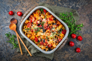 Čo chladnička dá: Cestovinový nákyp, vďačná večera zo zapekacej misy. Na čo si dať pozor, aby sa podaril? 