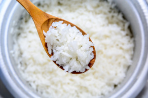 Obľúbená príloha: Ktorú ryžu pred varením nepremývať a prečo je studená voda tabu? 