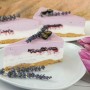 Levanduľová tvarohová torta